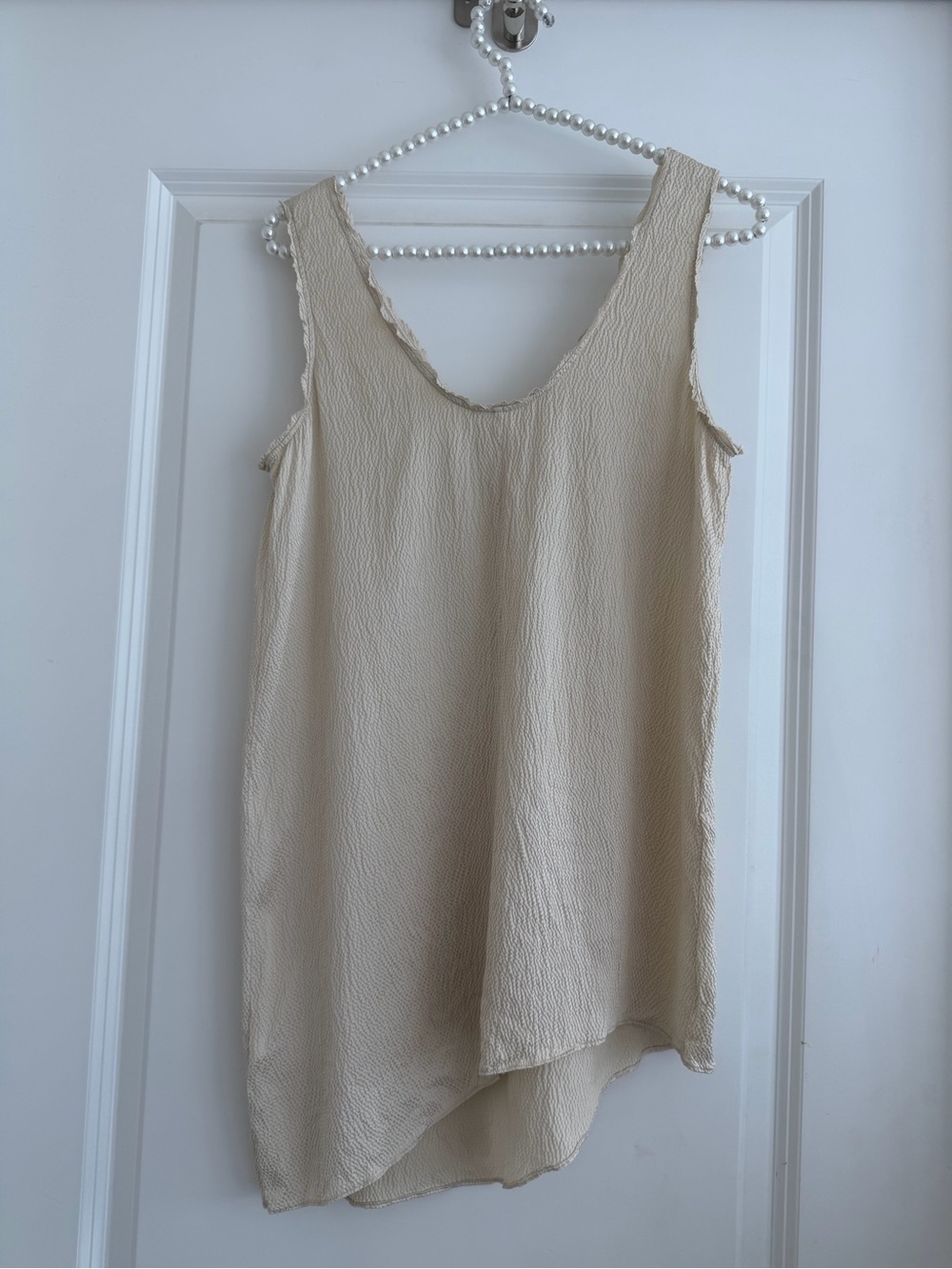Helmut Lang Champagne Ivory Hammered Silk Sleeveless Blouse Top – Size S - Picture 4 of 8